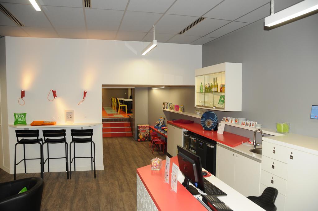 Ibis Styles Chambery Centre Gare Ξενοδοχείο Εξωτερικό φωτογραφία